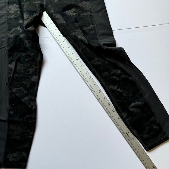 Fabletics Bundle of 2 Leggings Gaviotta  Navy & On The Go Powerhold Camo Sz S - Picture 4 of 16